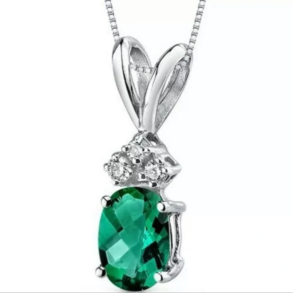 925 silver Necklace Pendant Adorable Oval Cut Emerald Jewelry - Picture 1 of 2